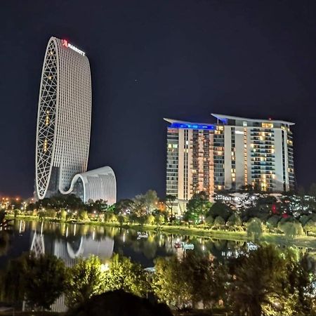 Apartament With Sea View Lejlighed Batumi Eksteriør billede