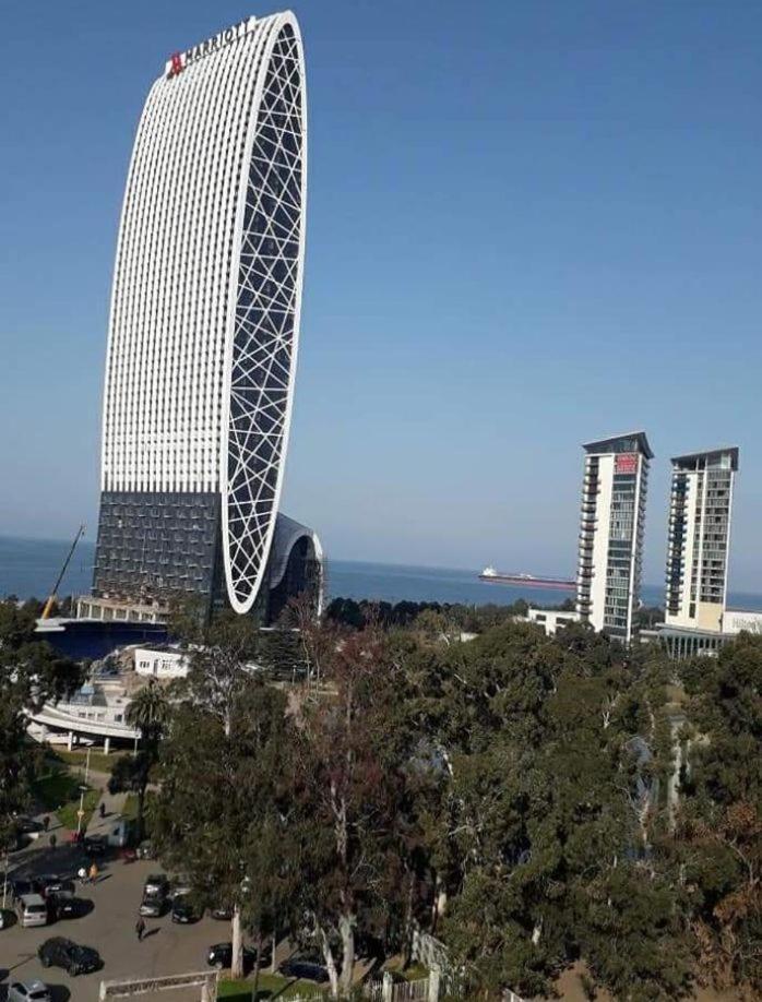 Apartament With Sea View Lejlighed Batumi Eksteriør billede
